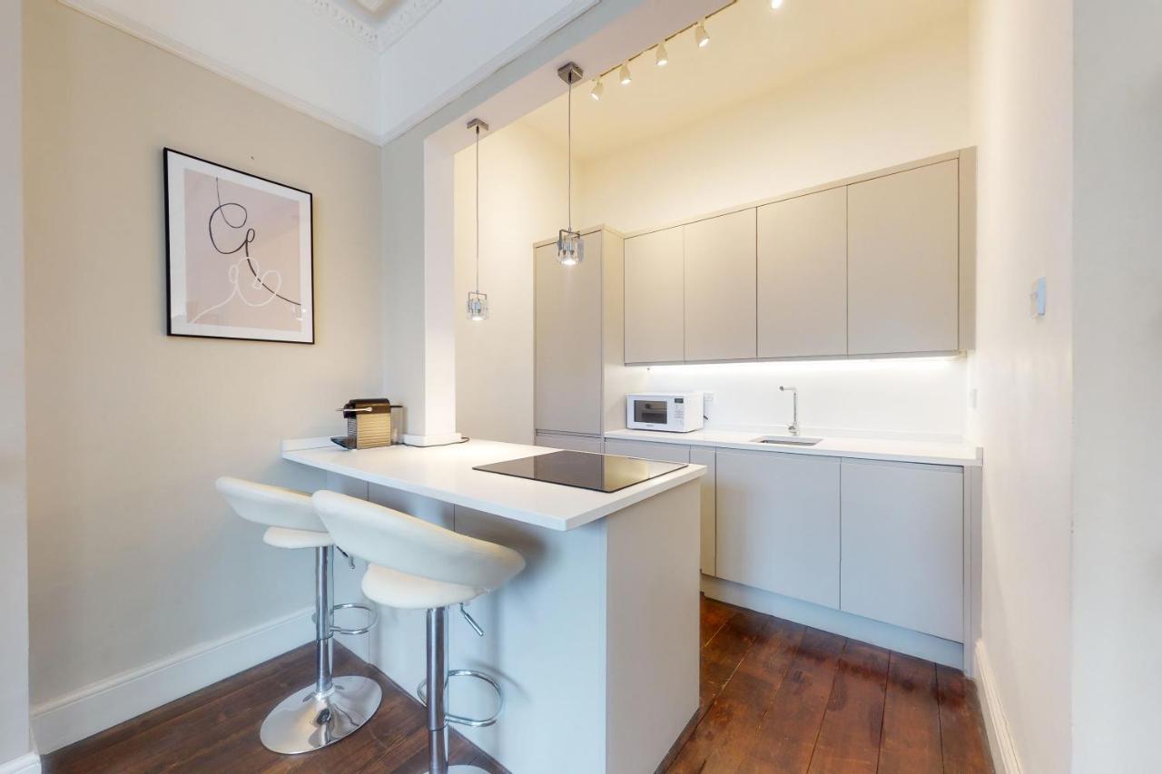 Super 1 Bedroom Flat In Hendon Near Middlesex University With Private Parking Zewnętrze zdjęcie