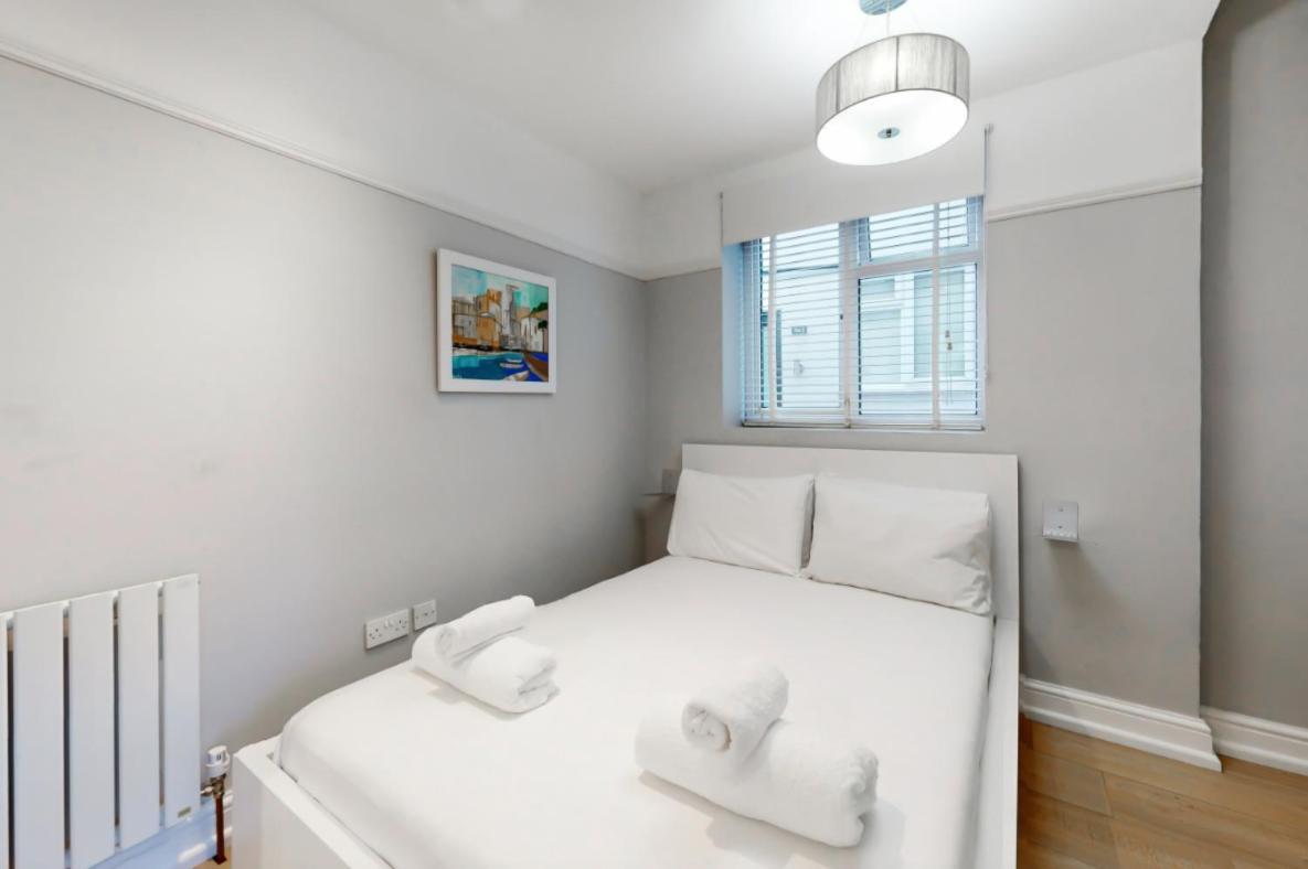 Super 1 Bedroom Flat In Hendon Near Middlesex University With Private Parking Zewnętrze zdjęcie
